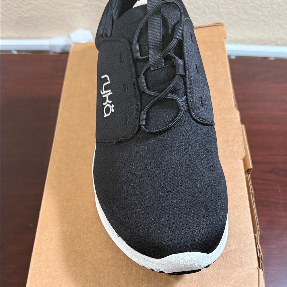 Ryka Women’s Black Sneakers with White Soles size 10W NIB
